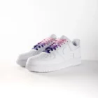 lacets de couleurs dégradés In love violet de la marque Sweetlaces sur une paire de Nike Air Force 1 Low