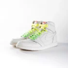 lacets de couleurs dégradés Acid fluo de la marque Sweetlaces sur une paire de Nike Air Jordan 1 High