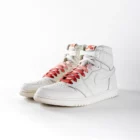 lacets de couleurs dégradés Candy Cane rouge de la marque Sweetlaces sur une paire de Nike Air Jordan 1 High