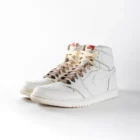 lacets de couleurs dégradés Mocaccino marron de la marque Sweetlaces sur une paire de Nike Air Jordan 1 High