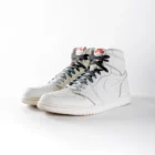 lacets de couleurs dégradés Twister gris de la marque Sweetlaces sur une paire de Nike Air Jordan 1 High