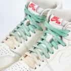 paire de lacets de couleur en dégradé Pistacchio vert de la marque Sweetlaces
